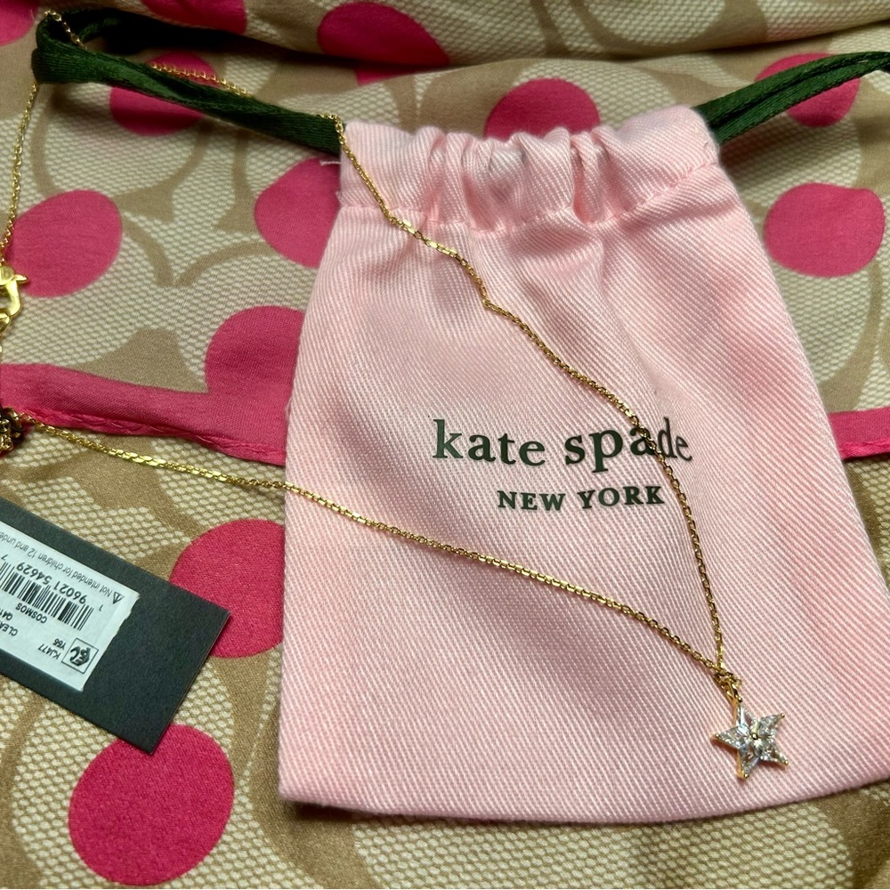 Kate Spade ⭐️ Gold Tone, Cubic Zirconia “Seeing Stars Pave Star” Necklace - Picture 4 of 4